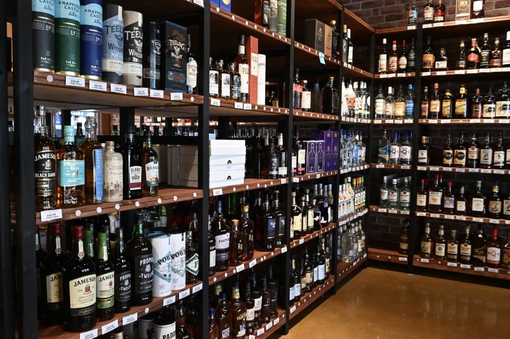Liquor King opens new location in Highland Village