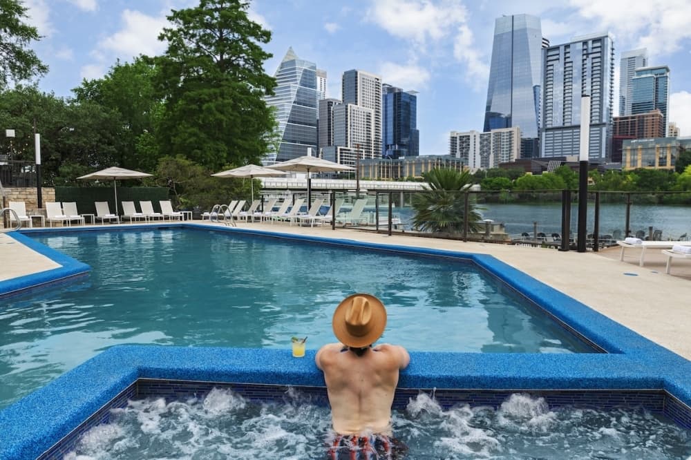 Downtown hotel Hyatt Regency Austin completes renovations, offering new dining options