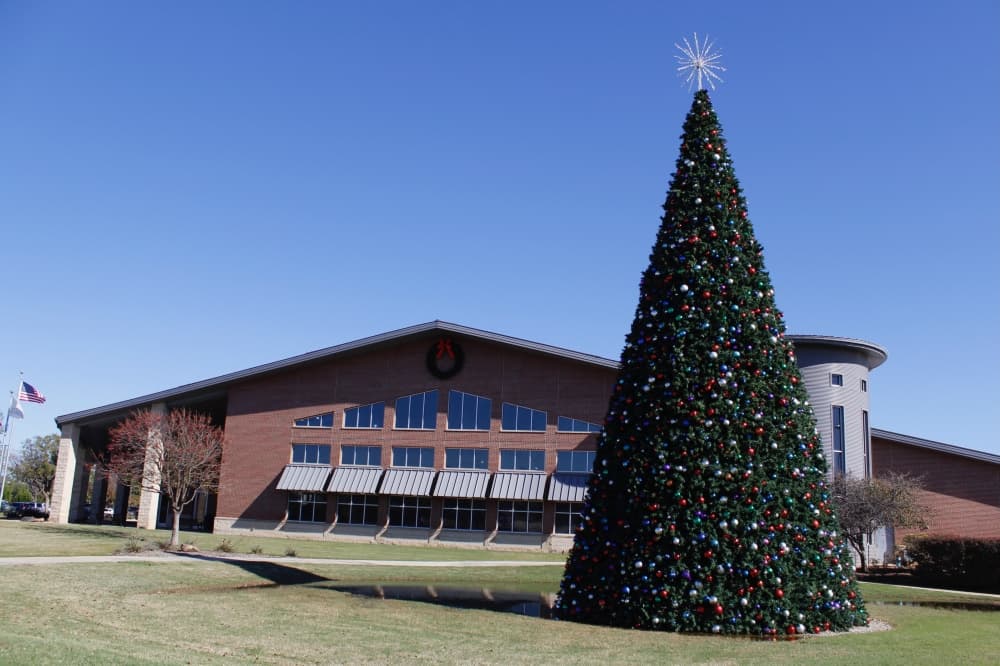 Santa sightings, Christmas tree lightings: 5 holiday events to attend in Flower Mound, Highland Village, Argyle