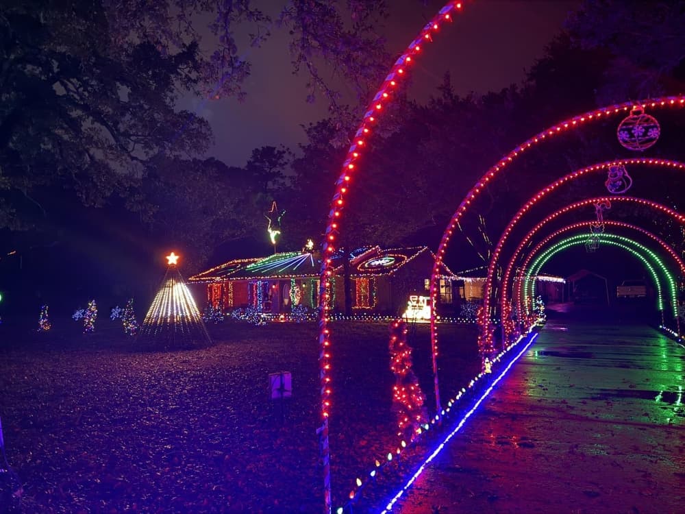 6 Christmas light attractions to visit in Tomball, Magnolia through December