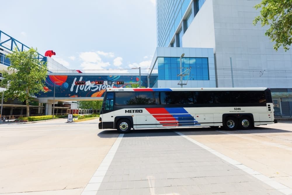 METRO’s $100M federal grant could reduce bus pollution by up to 98%
