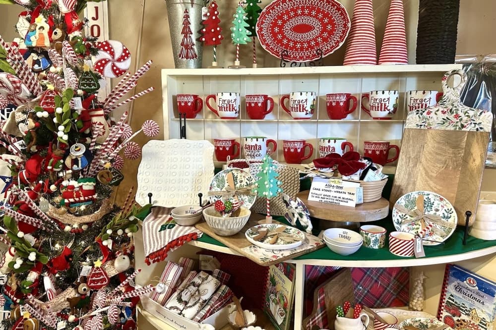 Simply Home Boutique brings fashion, decor and gifts to Liberty Hill
