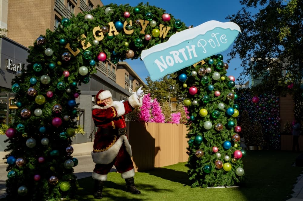 Check out 5 holiday events in Dallas-Fort Worth from Dec. 5-7