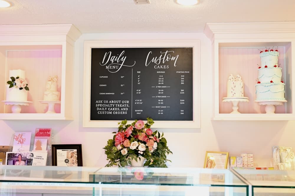 Customers can walk in and purchase sweet treats or make a custom cake order at Craved Creations. (Roo Moody/Community Impact)