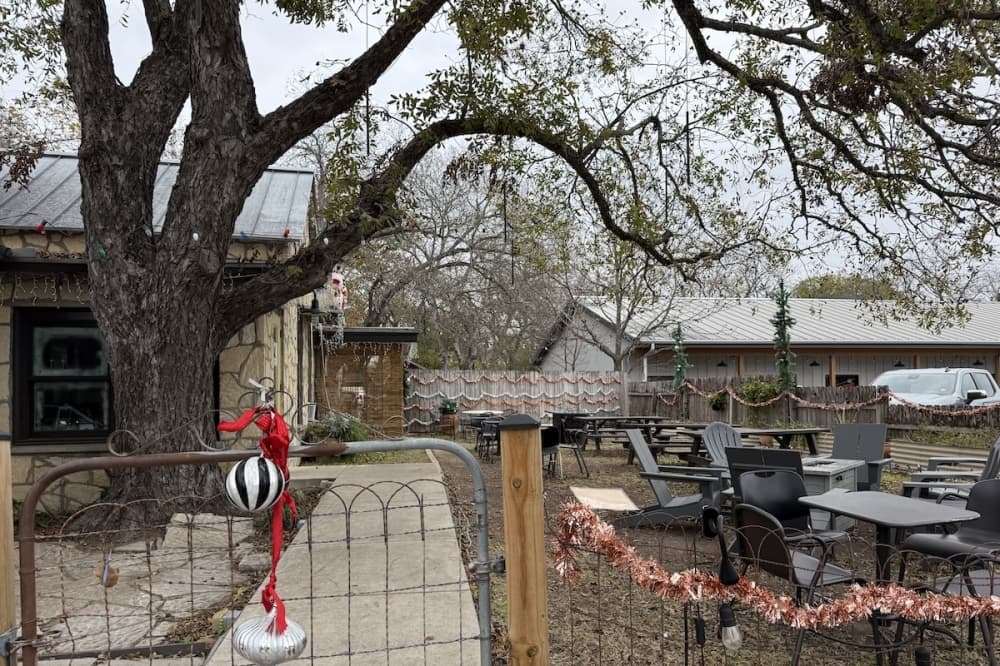 Frosted Jack Christmas Tavern offering cocktails and more in downtown Boerne
