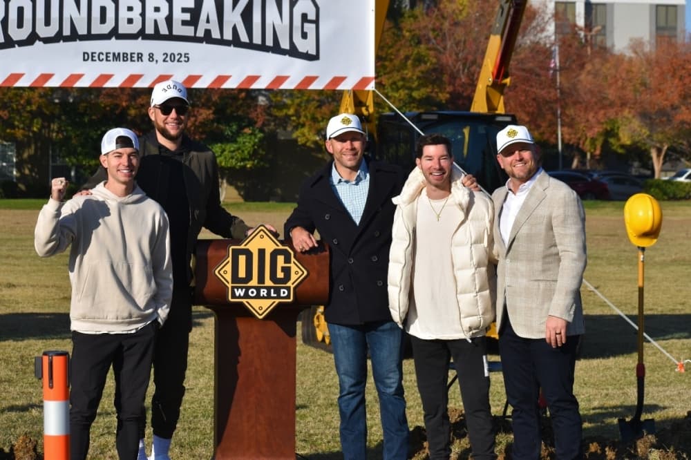 Dude Perfect and Dig World founders
