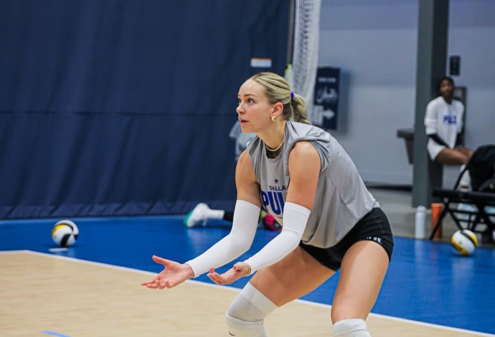 North Texas women’s volleyball team heads for first season