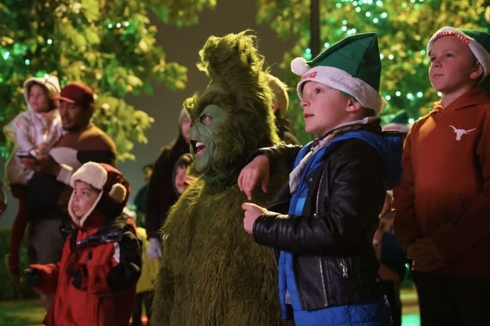 Holiday lights, festive movie night and local shopping: 7 events Dec. 12-14 in the Austin area