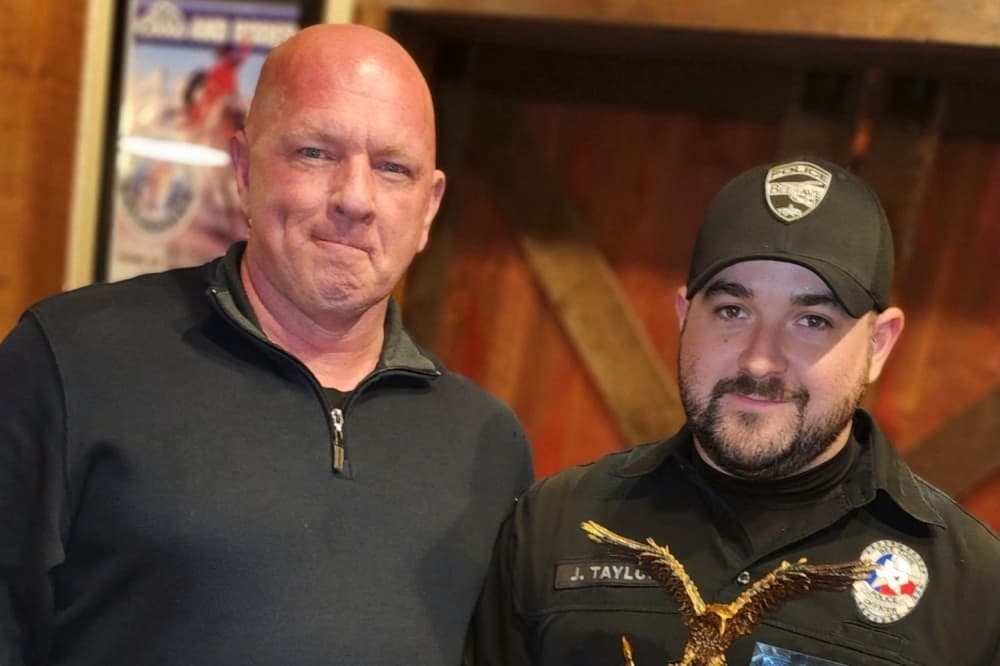 Bee Cave police honors Officer of the Year at awards dinner