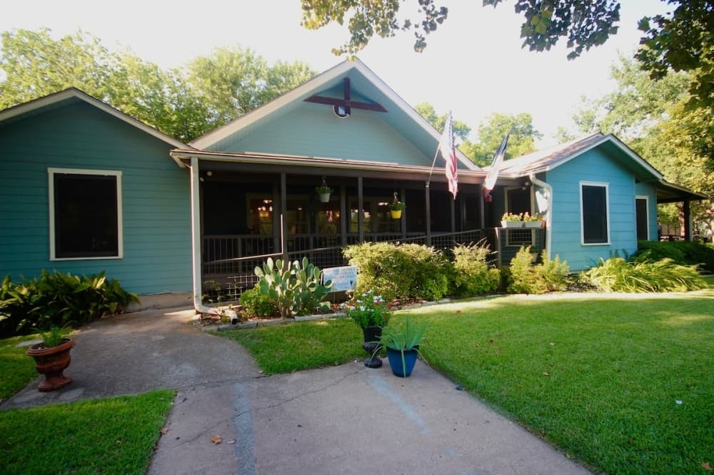 A guide to 10 senior living options in Central Austin