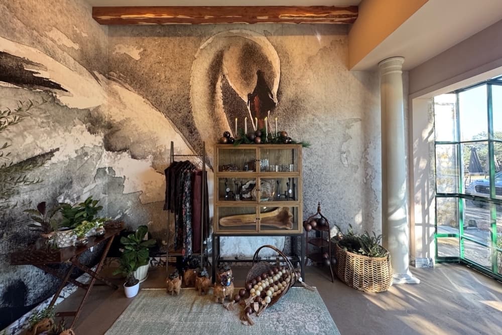 Éscolatica Floral Atelier & Ancestral Wisdom opens in Barton Creek area