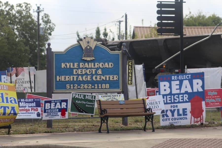Yvonne Flores-Cale leads early results in Kyle mayor runoff