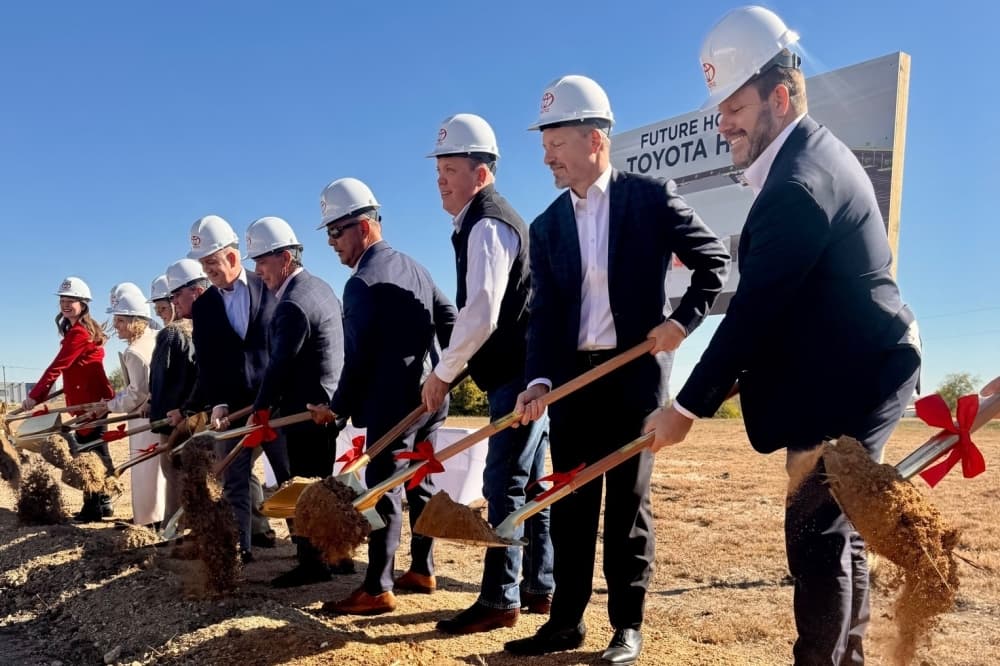 Officials break ground on new Toyota dealership in Hutto