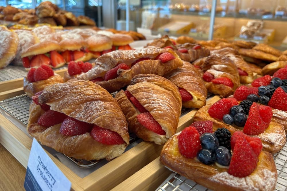 Paris Baguette now open in Webster