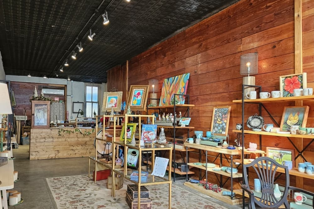 Shop with art