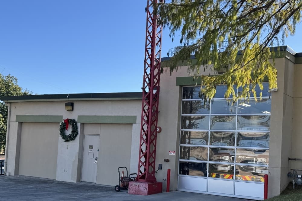 Hollywood Park updates firefighter pay cycle, reducing overtime
