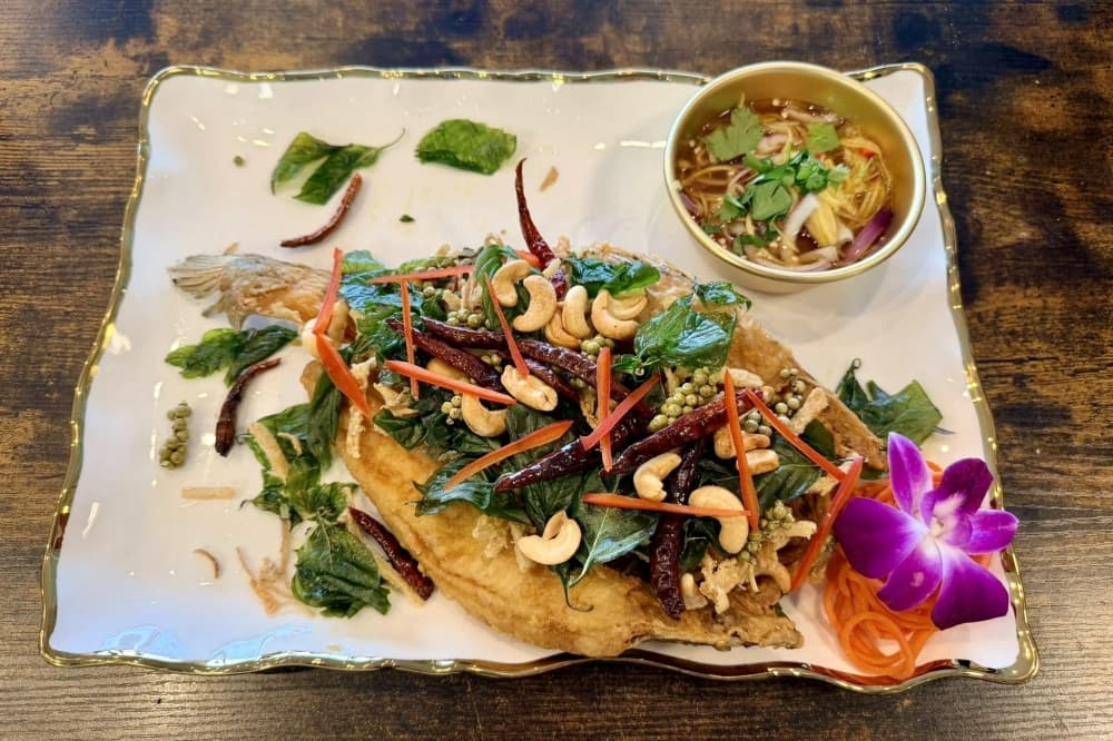 Yark Green Thai Restaurant opens off Mercantile Parkway 