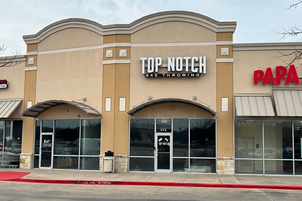 Top Notch Axe Throwing to close in Round Rock