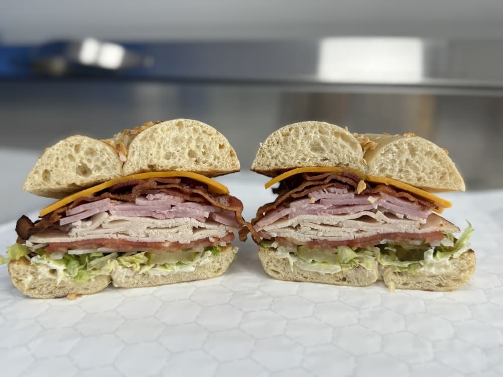 bagel sandwich