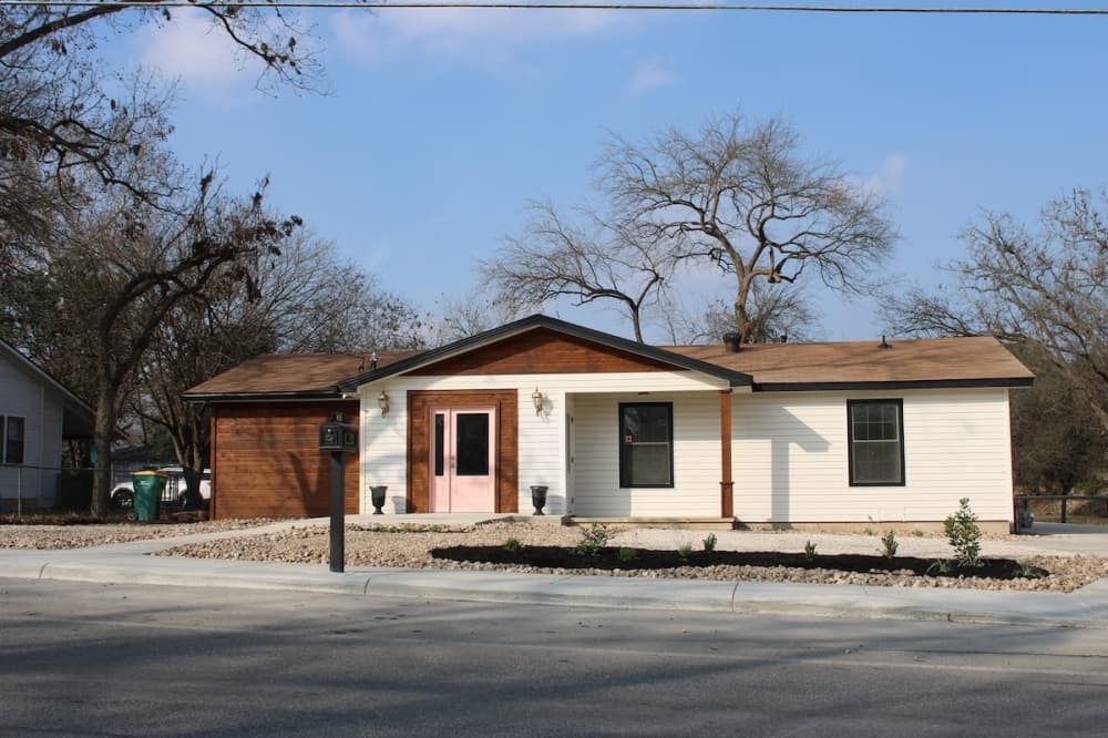 New boutique set to open Jan. 27 on River Road in Boerne