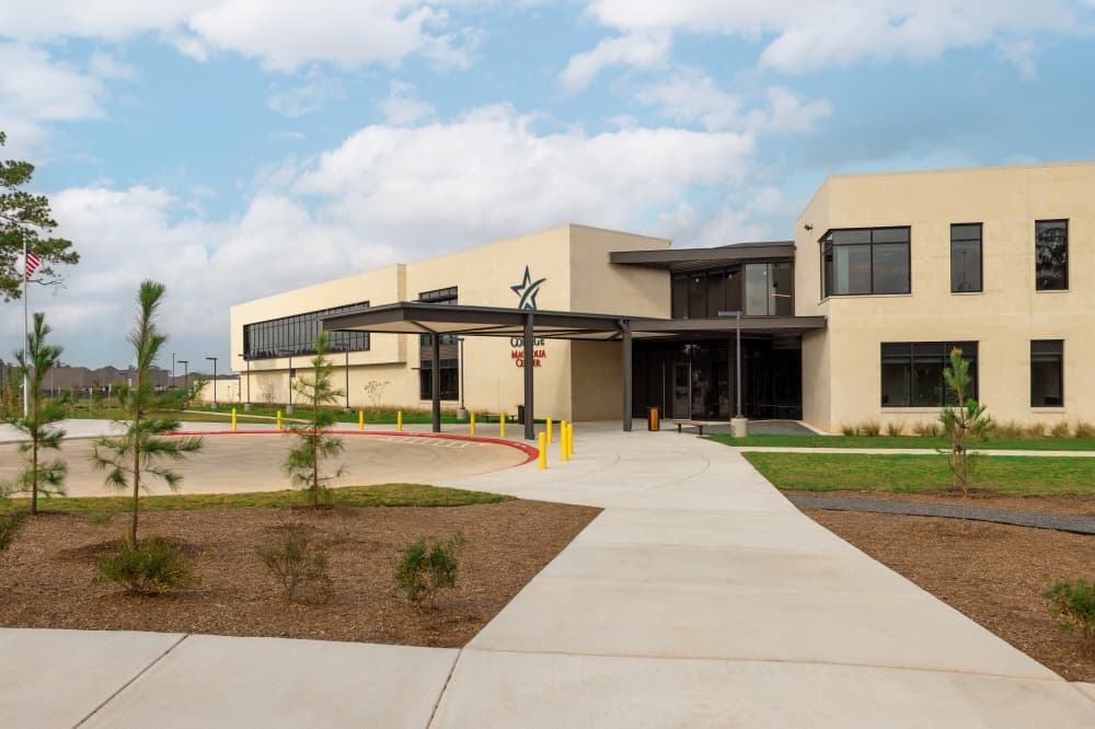 Lone Star College cuts ribbon on new Magnolia satellite campus
