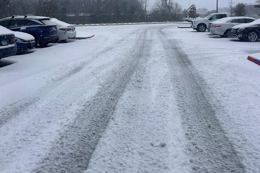 Keller, Roanoke, Fort Worth city officials list closures, trash updates as winter weather conditions continue