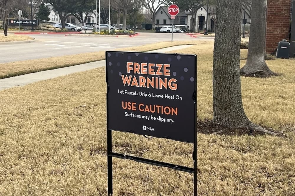 National Weather Service predicts Dallas-Fort Worth area could see 1-4 inches of sleet, snow mix