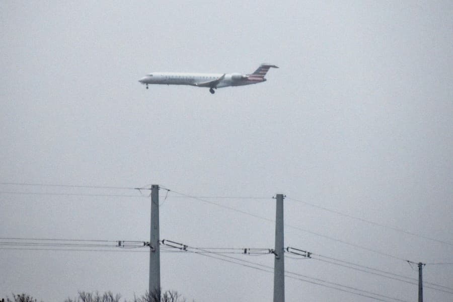 More than 1,300 flights in, out of Dallas Fort Worth International Airport, Love Field altered by winter weather