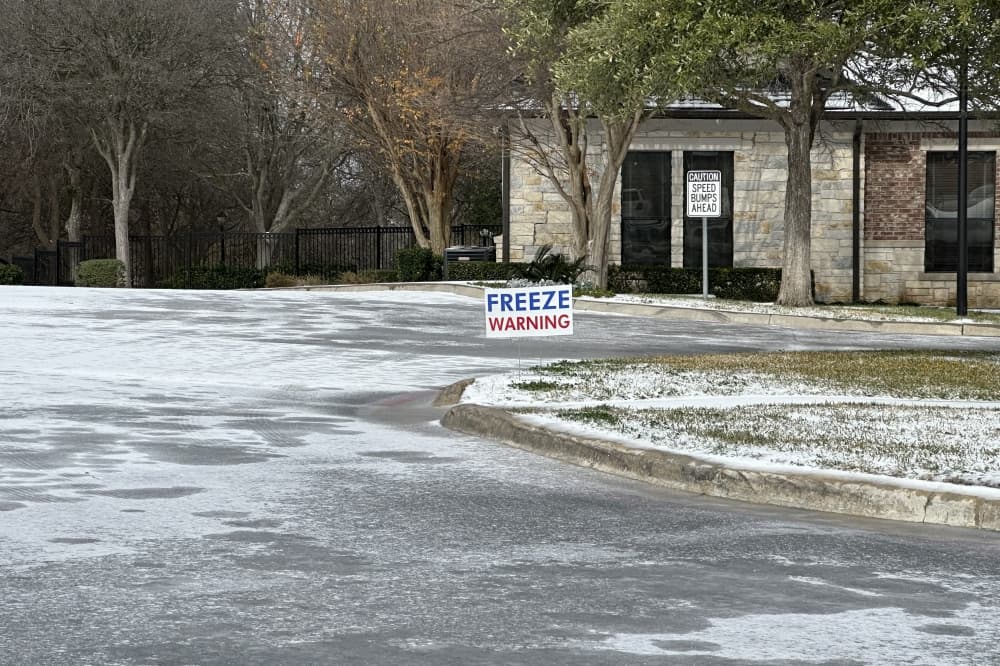 Many Central Texas ISDs cancel classes Jan. 26
