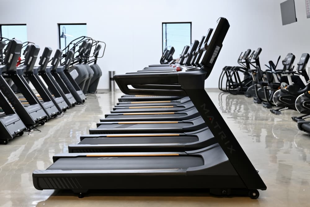 The second floor of the gym has an area dedicated to cardio. (Roo Moody/Community Impact)