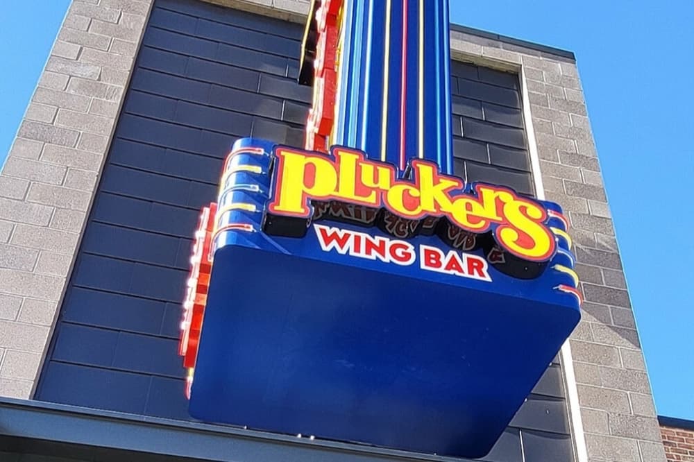 Pluckers Wing Bar now open in Shenandoah