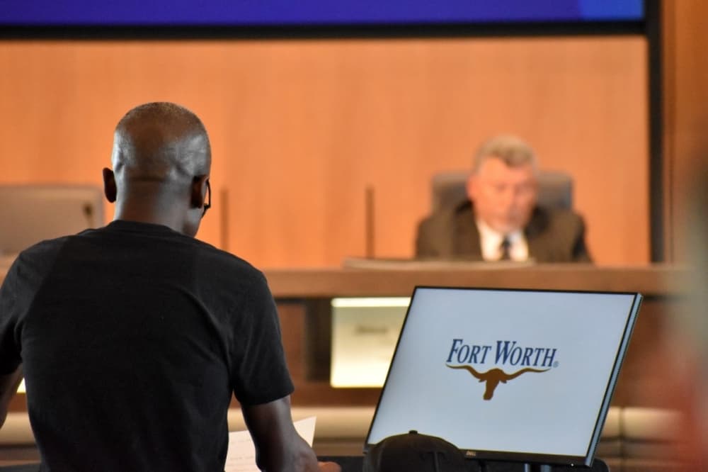 Fort Worth City Council approves adding distances between liquor, smoke, credit access businesses