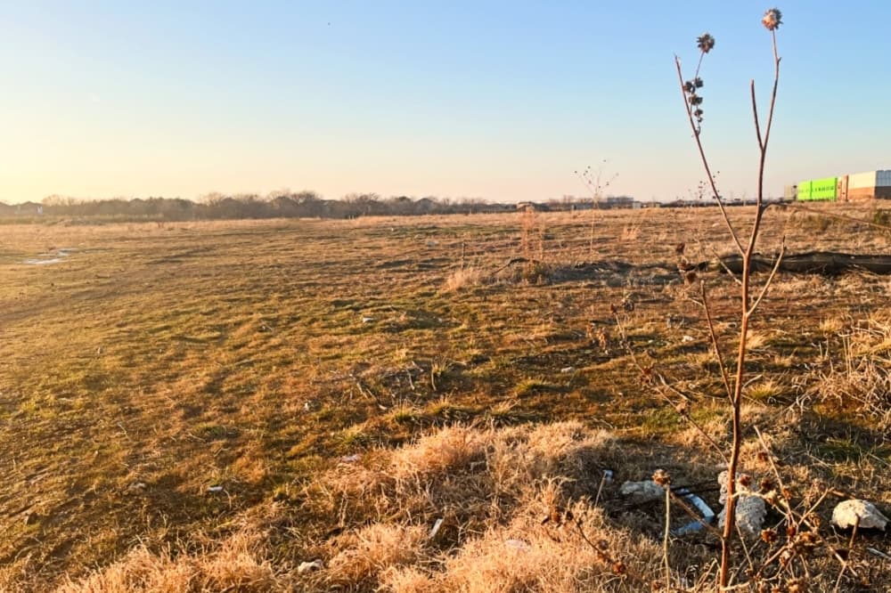 empty land in Fort Worth 