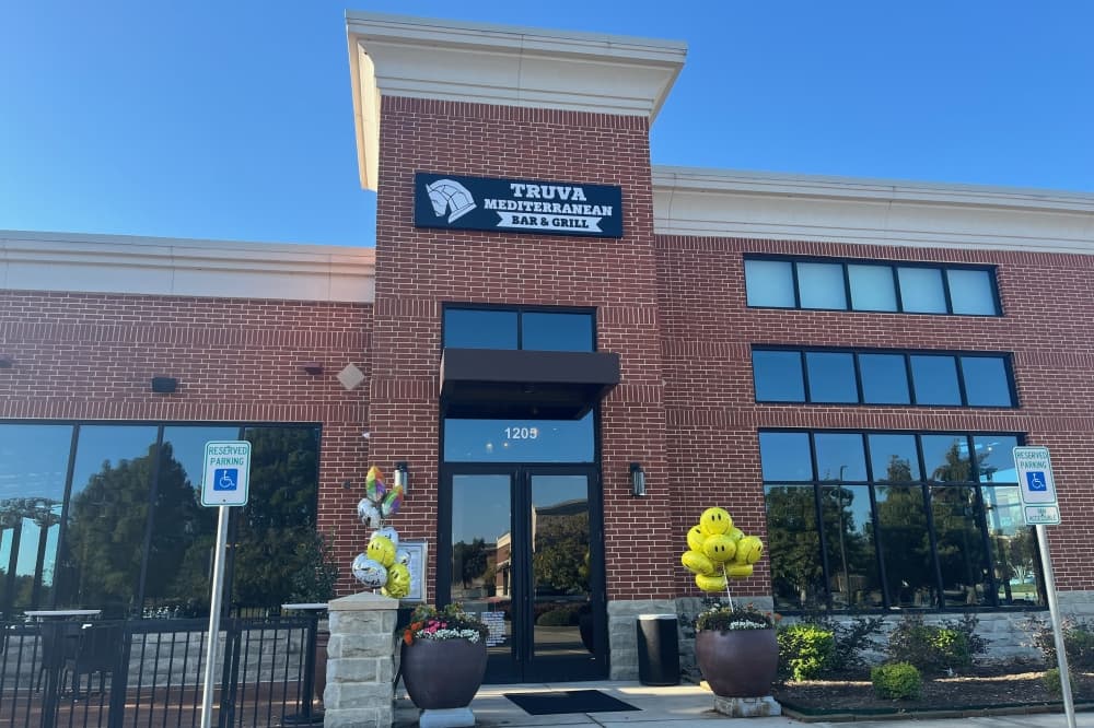 Colleyville's $35 restaurant-only gift cards to return in February