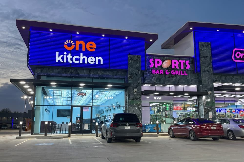 One Kitchen now serving meals, dessert in Porter