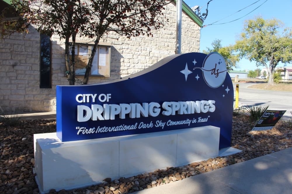 Dripping Springs officials move forward with signs to improve navigation
