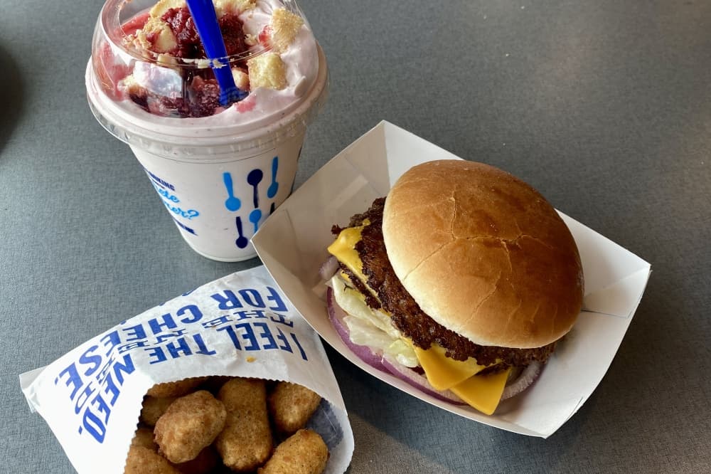 A popular menu item is The Culver’s Deluxe Value Basket ($12.19), which includes a burger and a side, such as fries, Wisconsin cheese curds, chili or coleslaw. (Katlynn Fox/Community Impact)