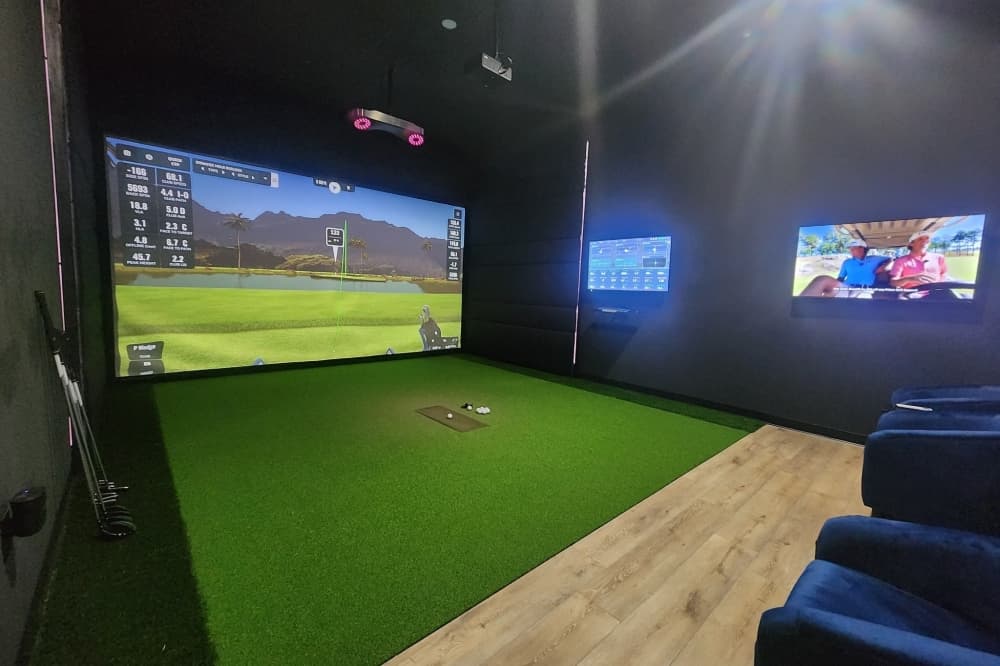 Golf Lab 24 opens indoor golf venue in Porter