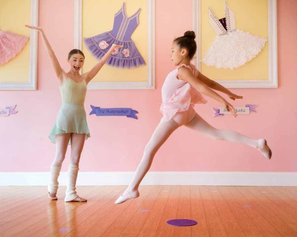 Ballet school to open new location in The Heights