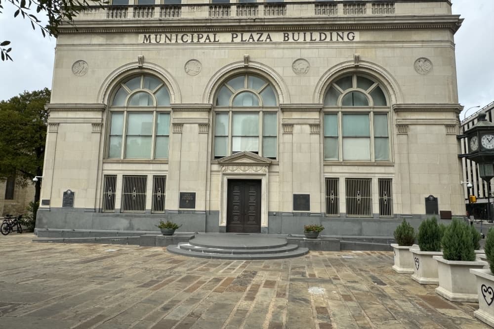 San Antonio, county moves toward jail diversion center; City Council approves funding for feasibility study