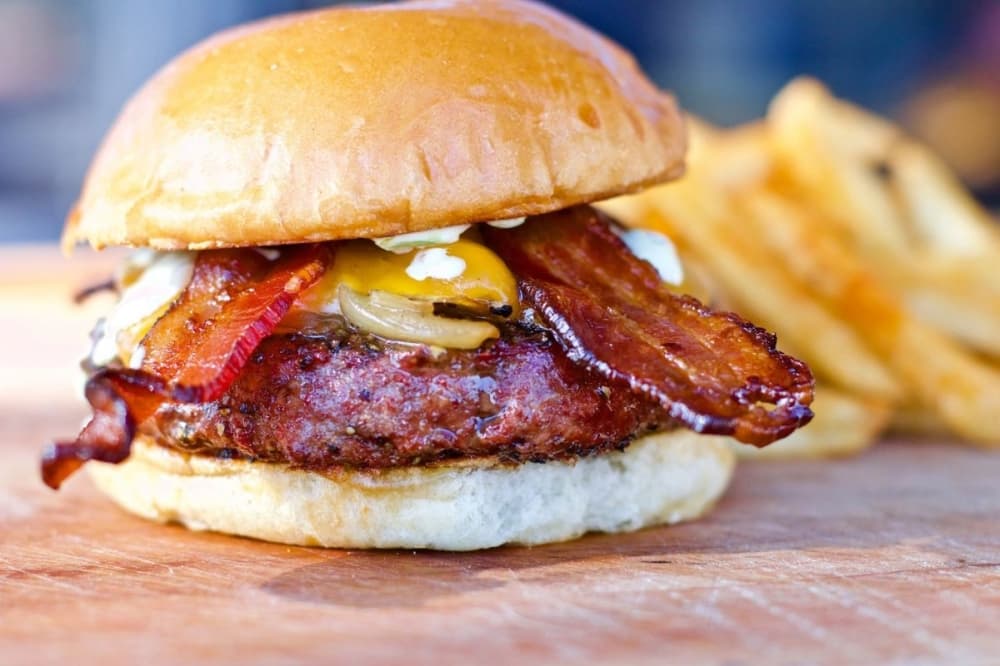 Tejas Burger Joint relocating in Tomball, rebranding as Wise Guys Pizza & Burgers