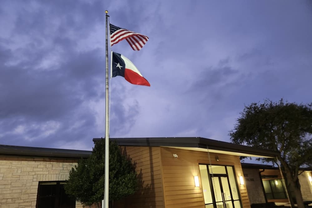 Leander officials to seek Dark Sky designation