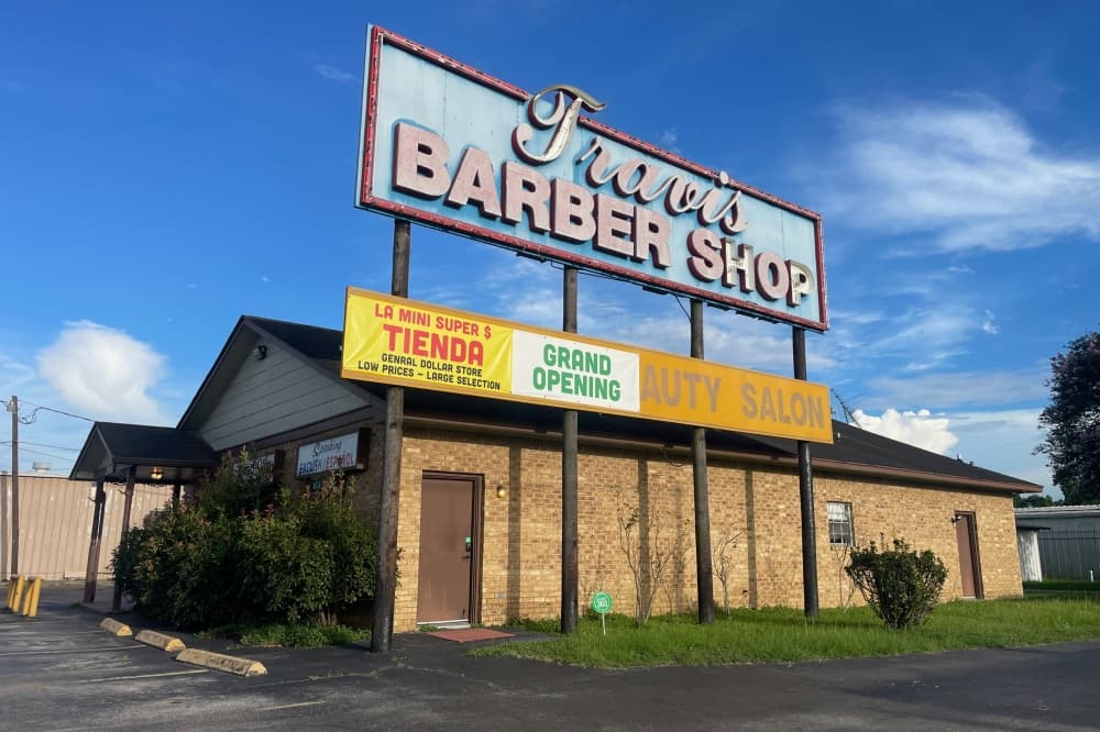 La Mini Super Tienda marks 1-year since opening its doors in Porter