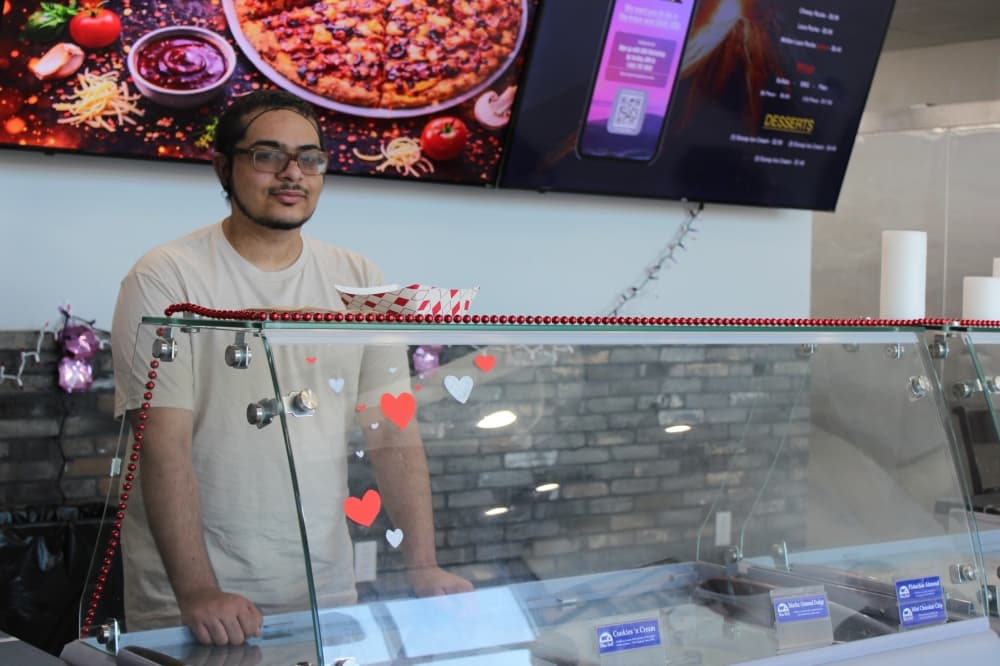 Beyond Pompeii Pizza serves up family-style pies in Leander