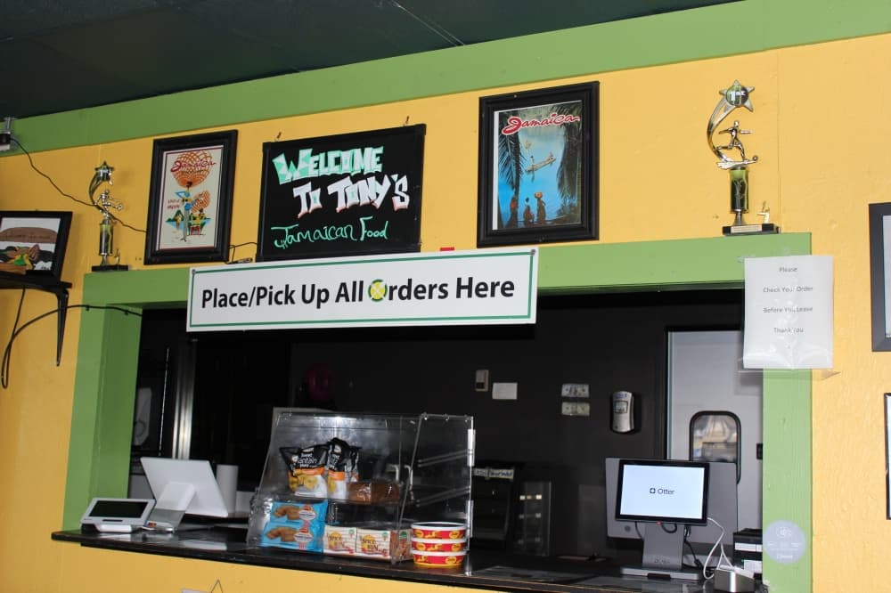 
After he first opened in downtown Austin, Scott’s food truck started to gain traction when a customer gave him a shoutout on his website. (Katlynn Fox/Community Impact)