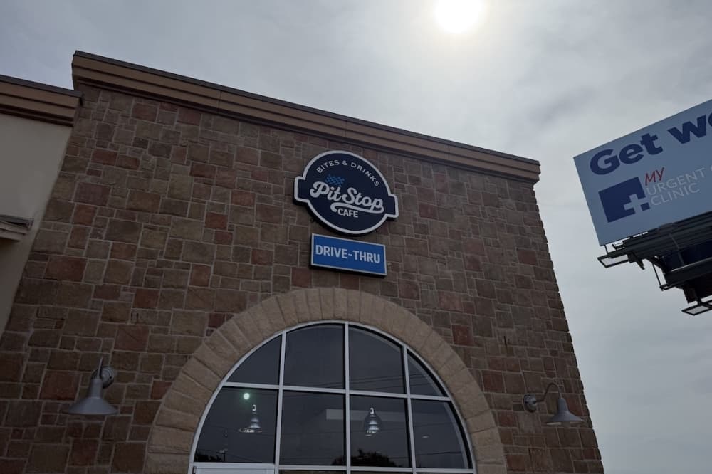 Scooter’s Coffee closes, reopens as Pit Stop Cafe near Boerne