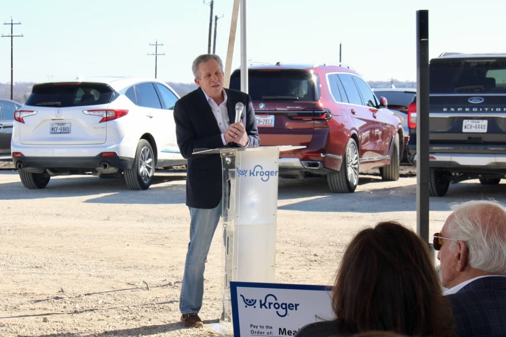 David Palmer, executive vice president with Weitzman, speaks during the Feb. 27 groundbreaking ceremony.