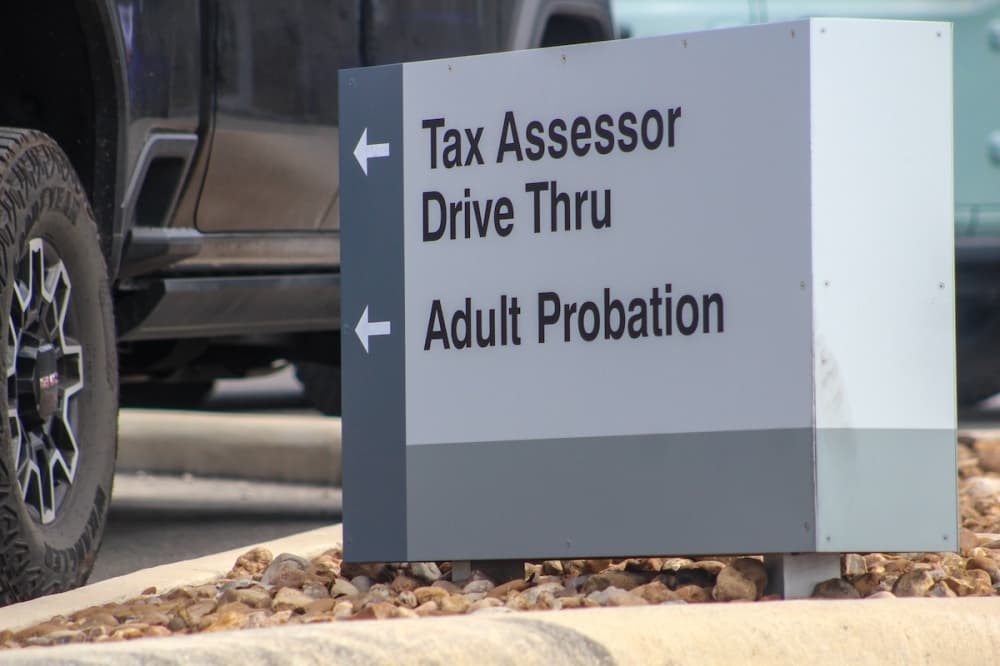 County commissioners approve contract for new offices in Adult Probation at Guadalupe County Services Center