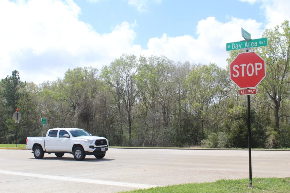 Friendswood, League City increase cost-sharing agreement for Grissom Road traffic signal