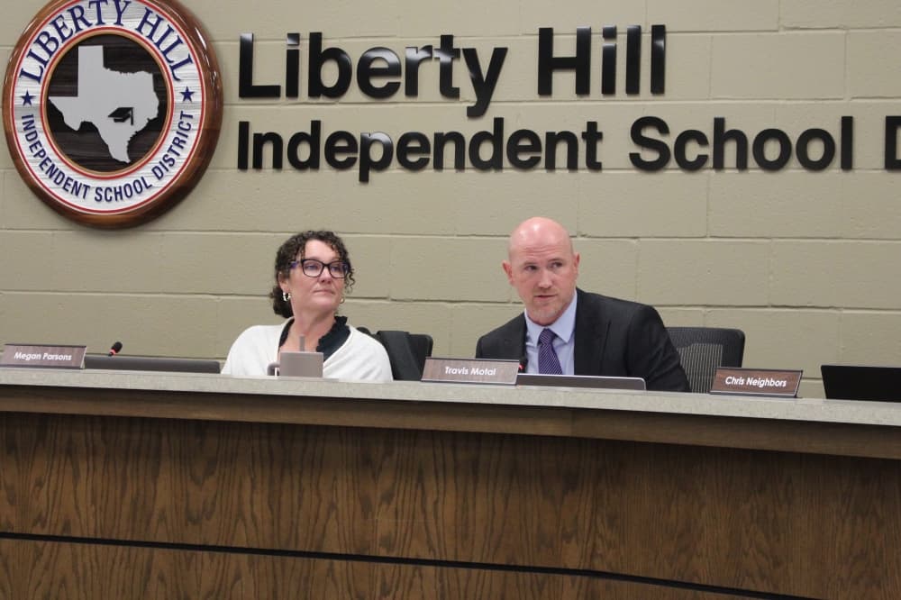 Liberty Hill ISD moves to traditional calendar with more 5-day weeks, shorter school day